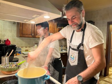 Gatit la Casa Ardeleana in Treasure Games in Banat